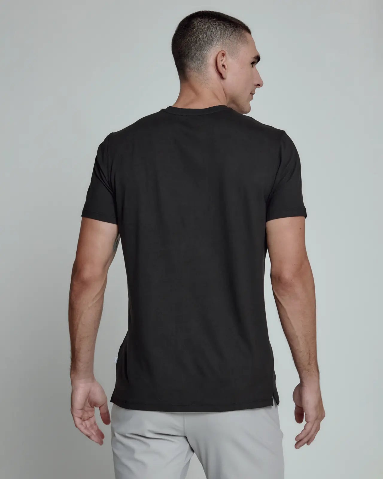 Core V-Neck Tee - Black